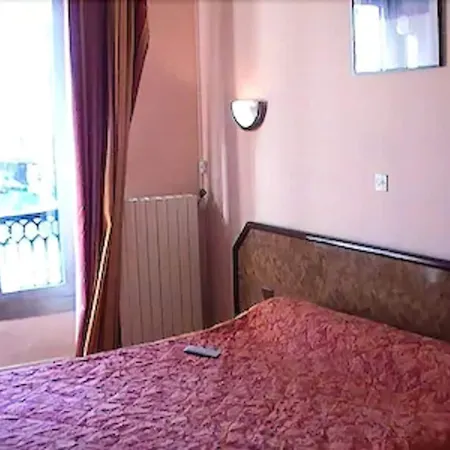 Hotel De Lorraine *