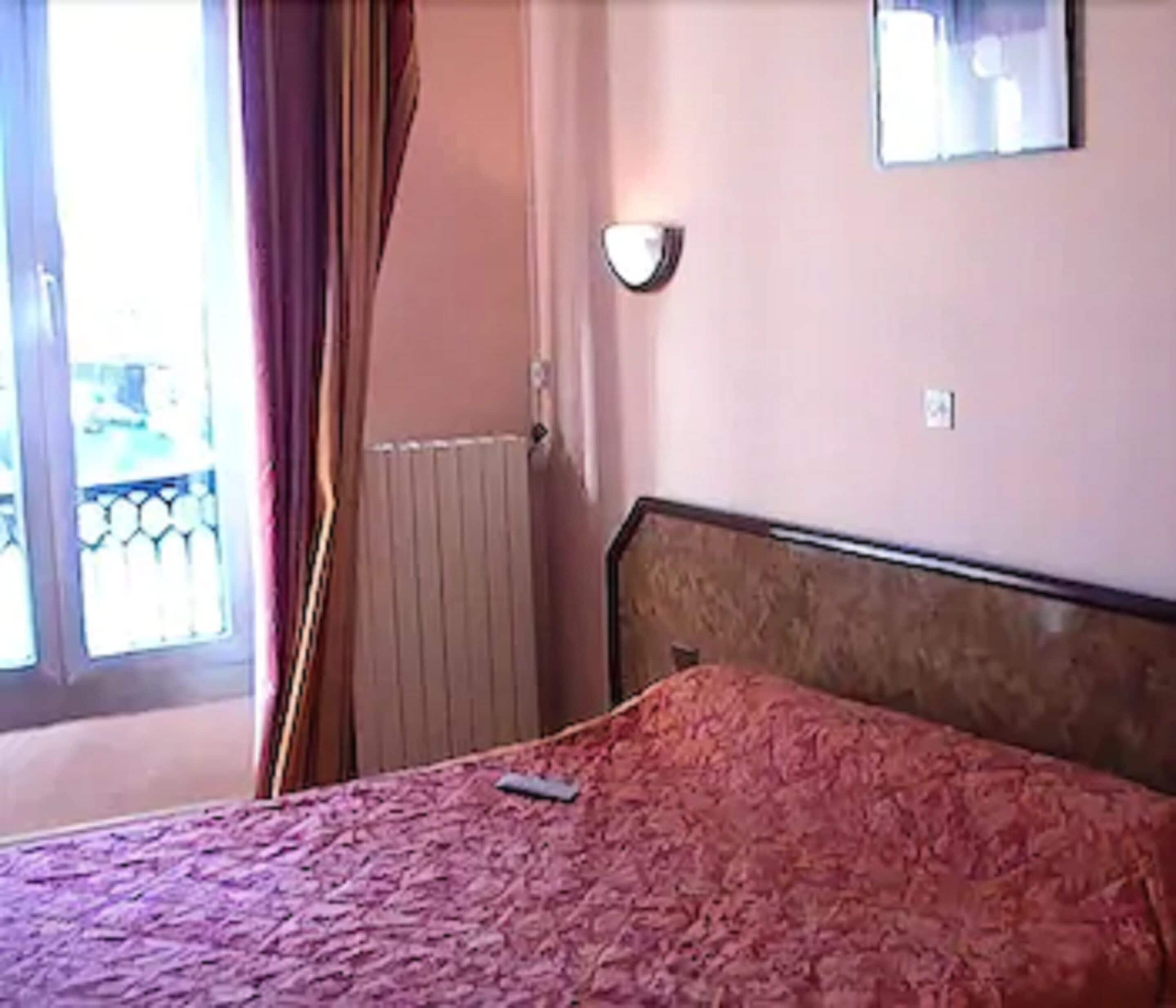 Hotel De Lorraine *